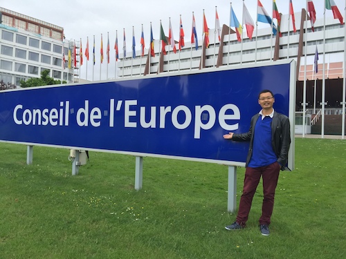 学生最喜爱的老师+ 蜜桃视频
+曹健横版照片